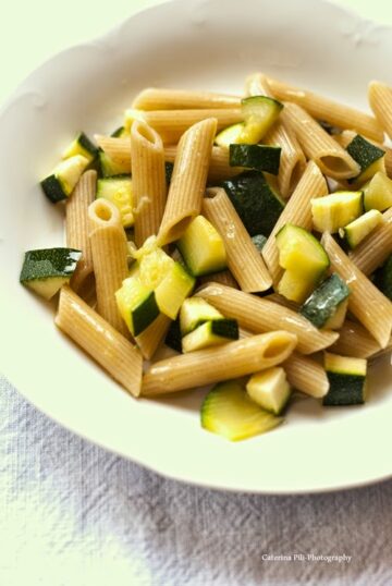 Come Fare la Pasta Integrale con le Zucchine - Semplicemente Light