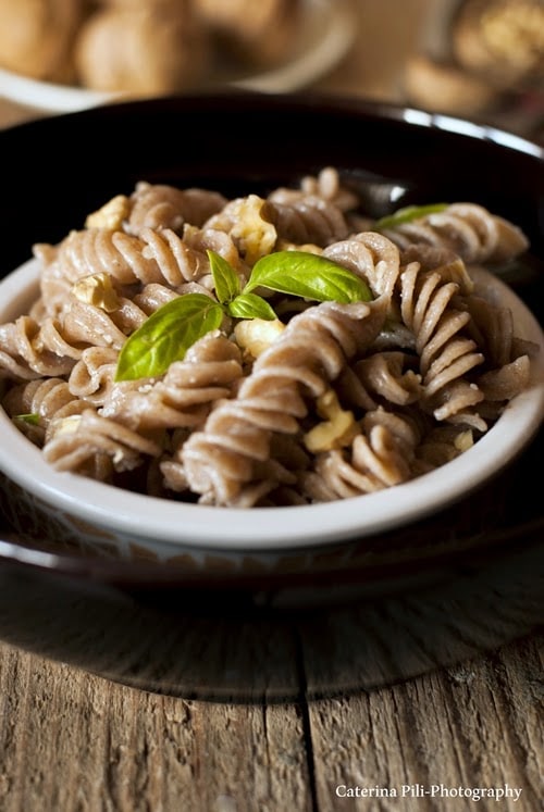 pasta con pesto di noci